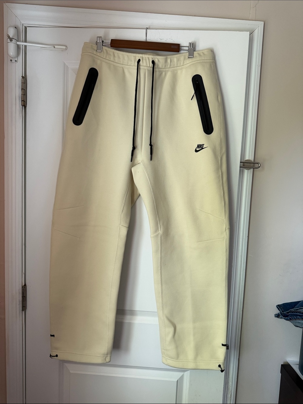 Nike Tech Fleece Eggshell Jogger Pants with Black Trim